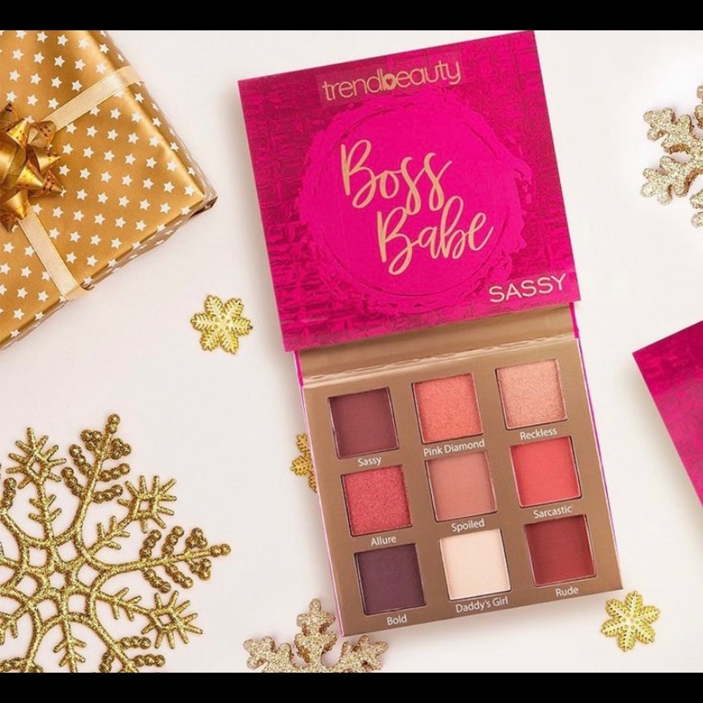 Sassy eyeshadow palette